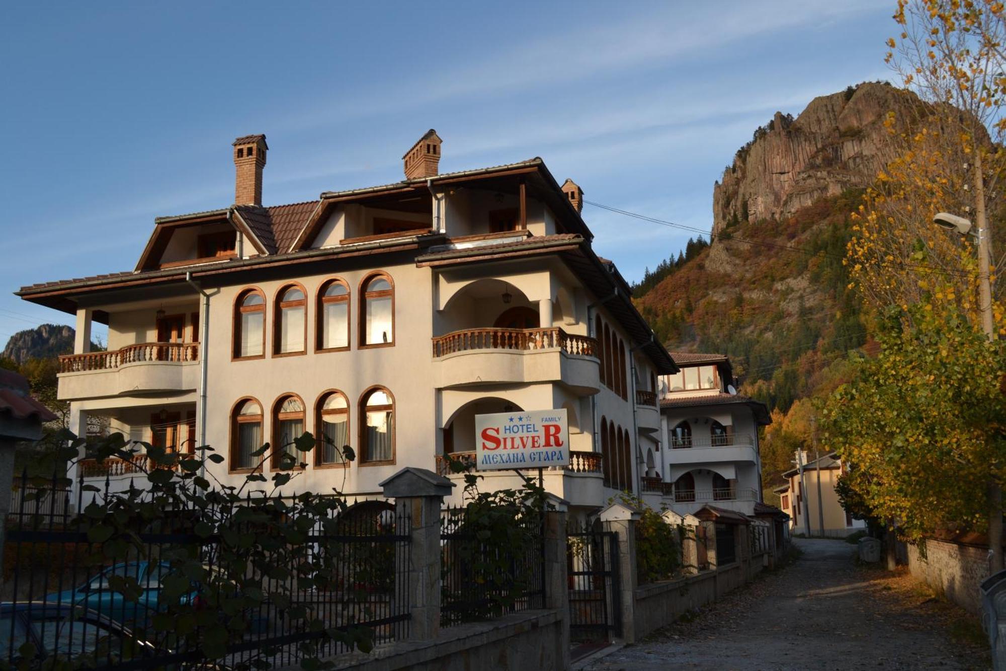 Family Hotel Silver Smolyan Exterior photo