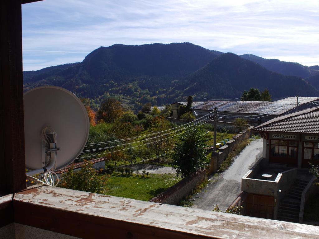 Family Hotel Silver Smolyan Exterior photo
